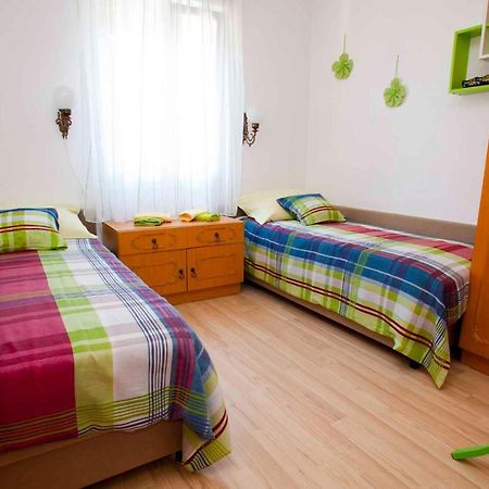 Apartment Vrbnik 8 Екстер'єр фото