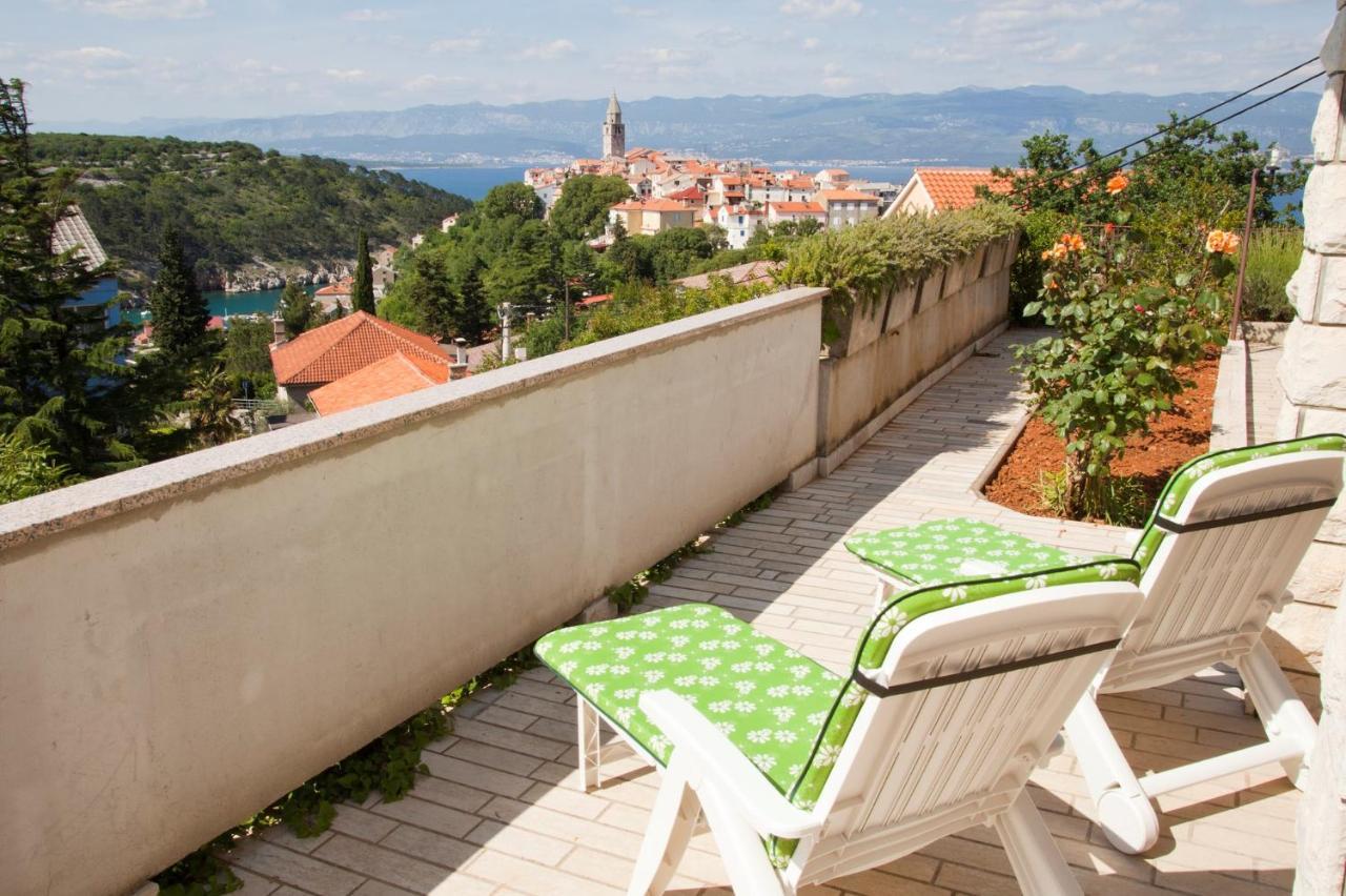 Apartment Vrbnik 8 Екстер'єр фото